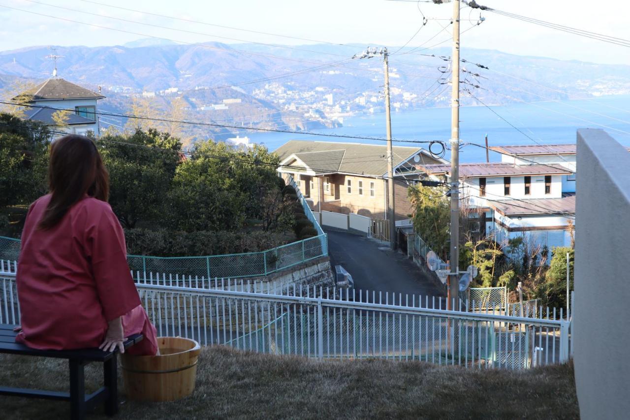 Ferienhaus 熱海の海が一望できる温泉付貸別荘 満月あじろ Mitsukiajiro